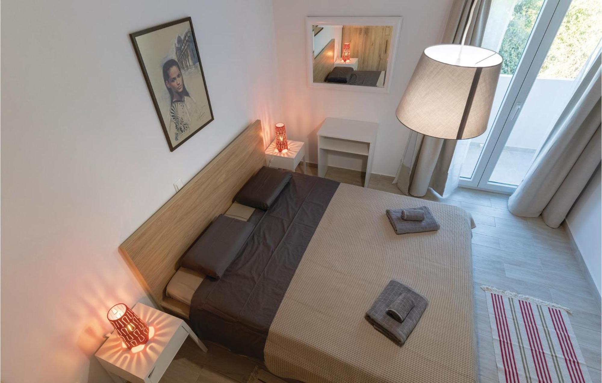 Awesome Apartment In Blace With House Sea View Exterior foto